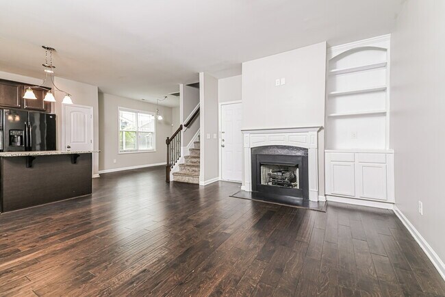 Foto del edificio - 157 Golden Gate Pkwy