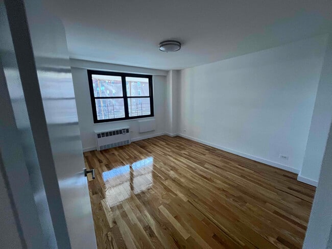 Photo - 62-60-62-99 99th St Apartment