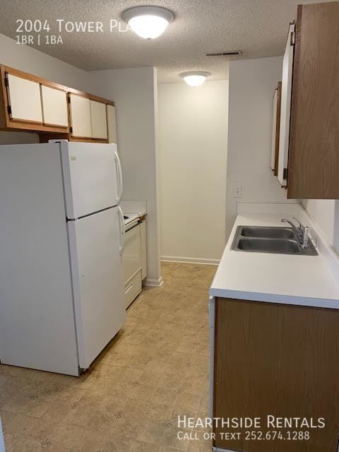 Foto del edificio - 2004 Tower Pl