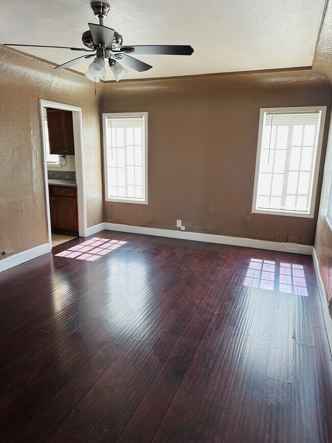 Foto del edificio - 13152 Westlake St