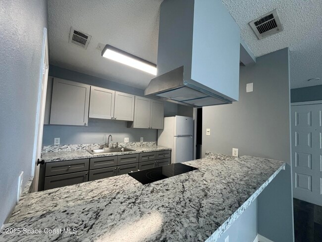 Foto del edificio - 225 S Tropical Trail