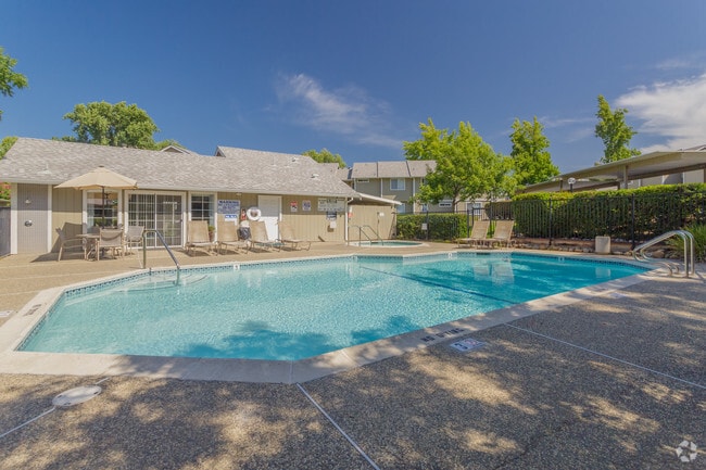 Building Photo - Welcome home to Cirby Oaks apartment homes