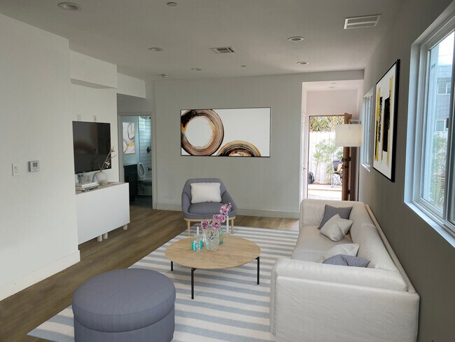 perfect for entertaining - 3553 Percy St