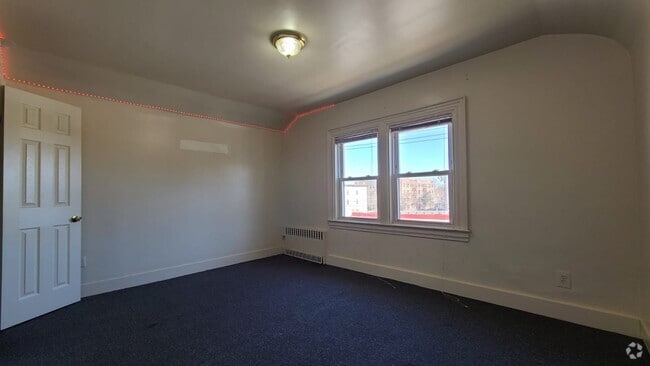 Building Photo - 1114 E 35th St