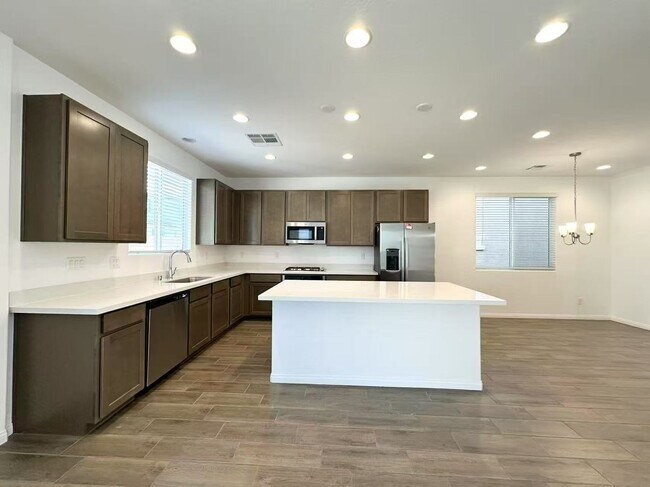 Foto del edificio - Brand New Richmond American Designer Home