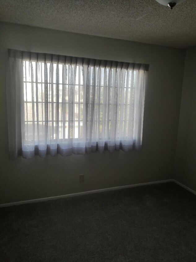 Bedroom - 230 Sheldon St