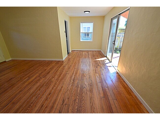 Building Photo - 32 Matilda Ave