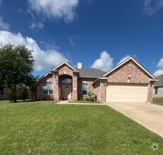 Building Photo - 2705 Pyramid Ln
