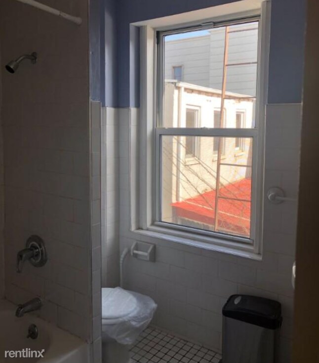 Foto del edificio - 2 br, 1 bath Apartment - 288 Graham Ave