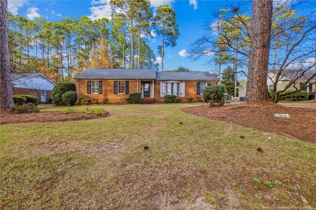 Building Photo - 2818 Millbrook Rd