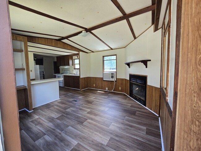 Building Photo - 8536 Rye Patch Rd