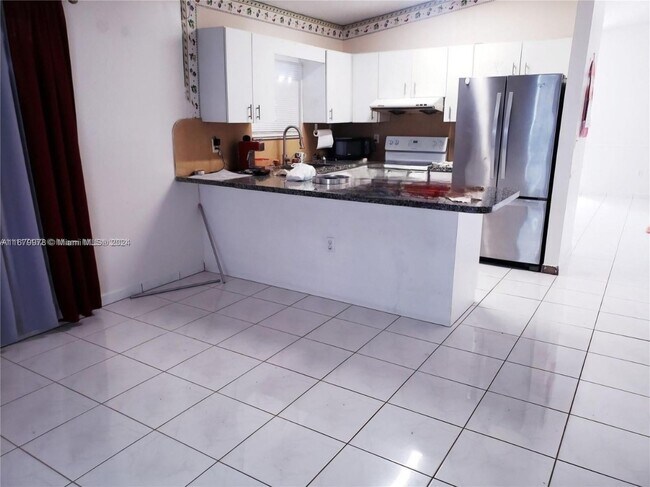 Foto del edificio - 9003 NW 112th Terrace