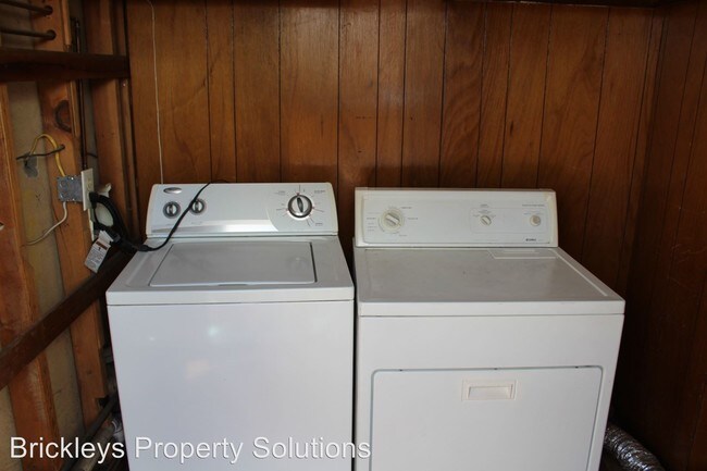 Foto del edificio - 2 br, 1 bath House - 2929 Quincy St. NE