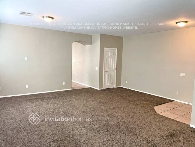 Building Photo - 2687 Thornview St