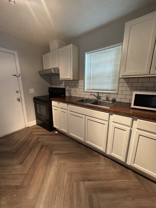 Building Photo - 2-Bedroom Home in Warner Robins with 1,026...