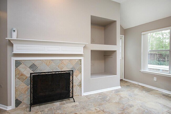 Foto del edificio - 155 Avonlea Ct