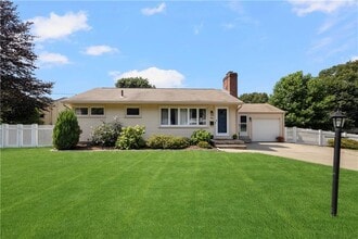 Building Photo - 96 Redwood Dr