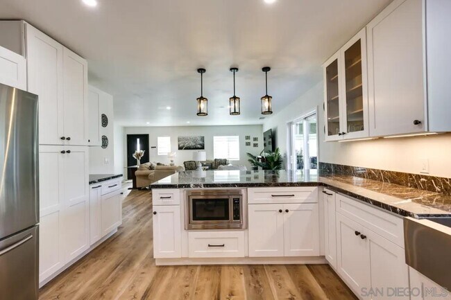 Foto del edificio - 3557 Steele Canyon Rd