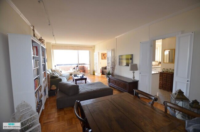 Building Photo - 45 E 89th St