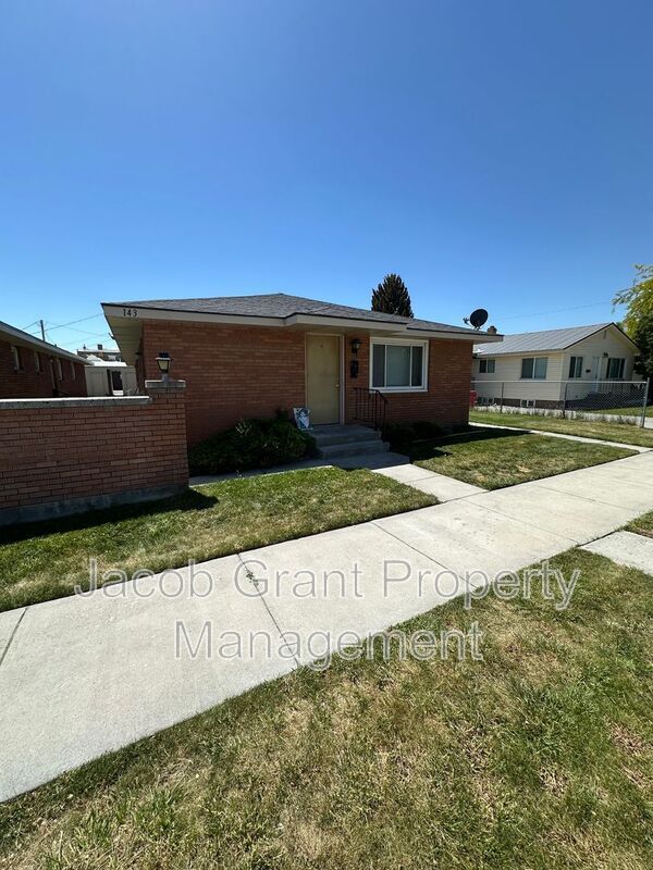Building Photo - 143 W Fremont Ave