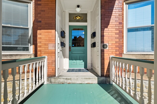 Foto del edificio - 480 Orchard Ave