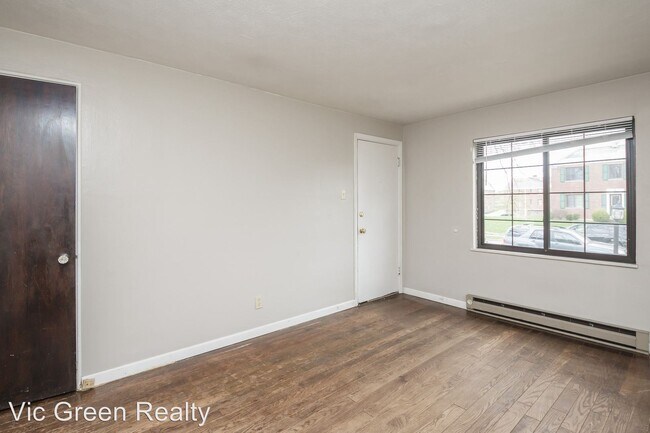 Building Photo - 550 Wiltshire Blvd