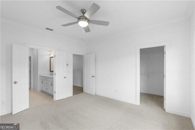 Foto del edificio - 5430 Howington Ct