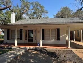 Building Photo - 2708 20th St