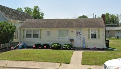 Building Photo - 1206 9th Ave