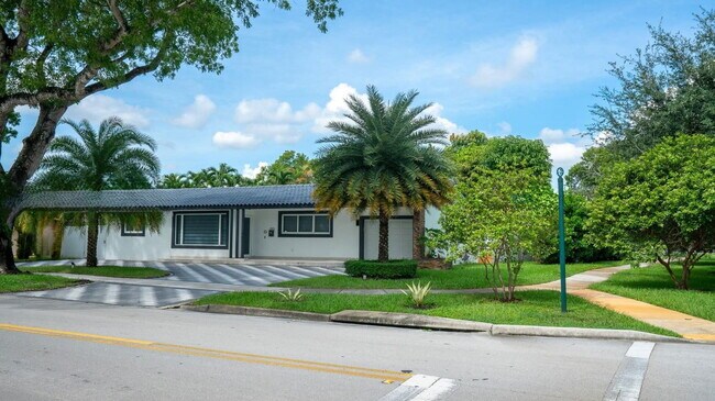 Photo - 14820 Mahogany Ct House