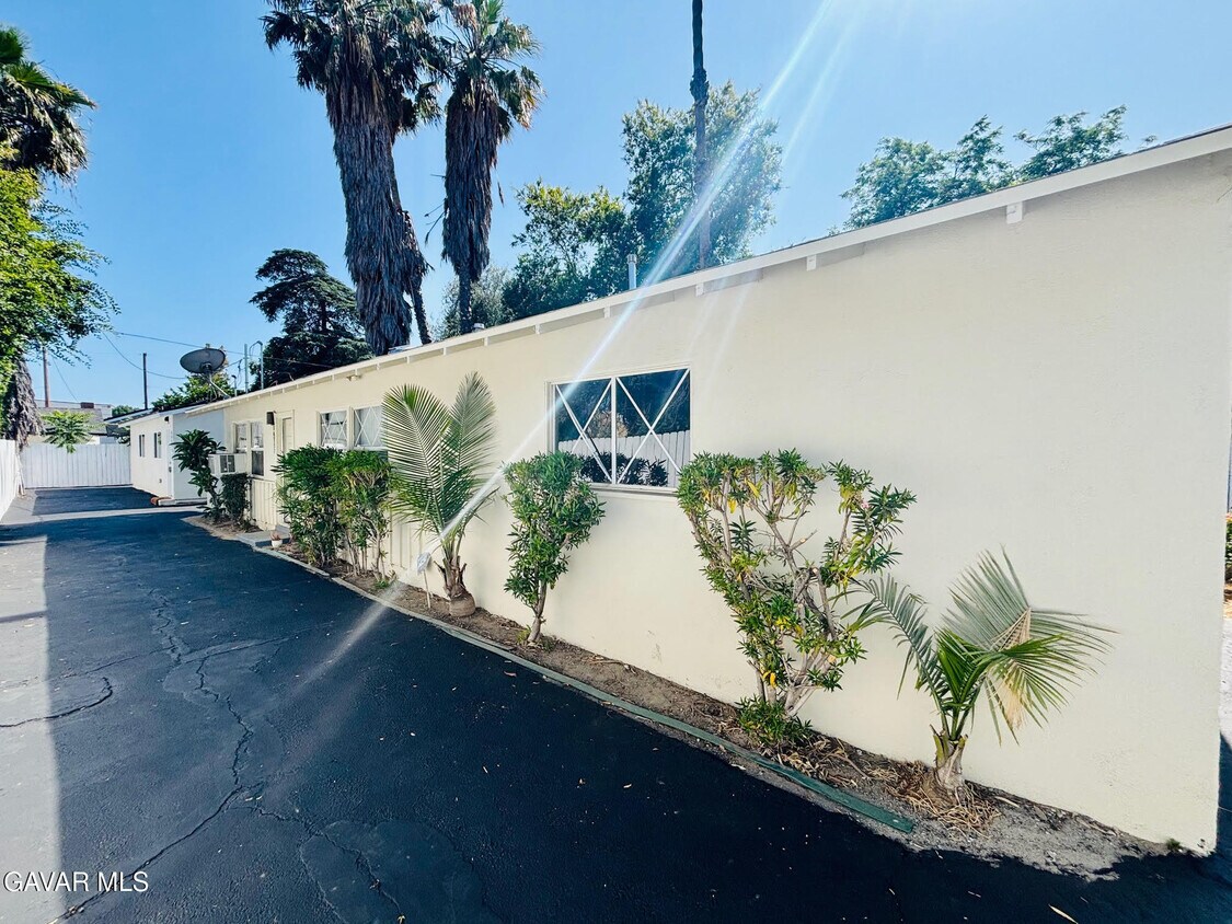 Foto principal - 14756 Lemay St