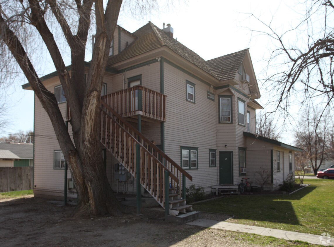 301 Dearborn St, Caldwell, ID 83605 Apartments in Caldwell, ID
