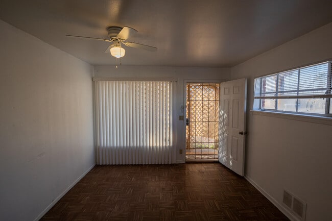 Building Photo - 1508 Nueces Way