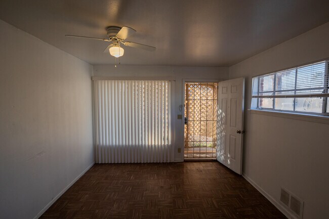 Foto del edificio - 1508 Nueces Way