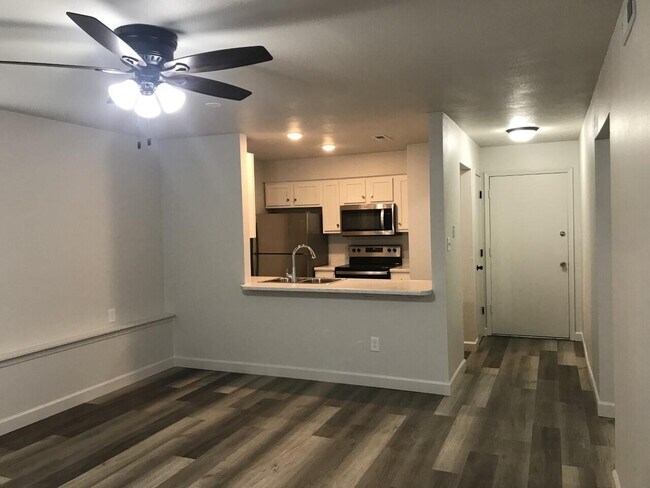 Foto del edificio - 7 Diego Ct