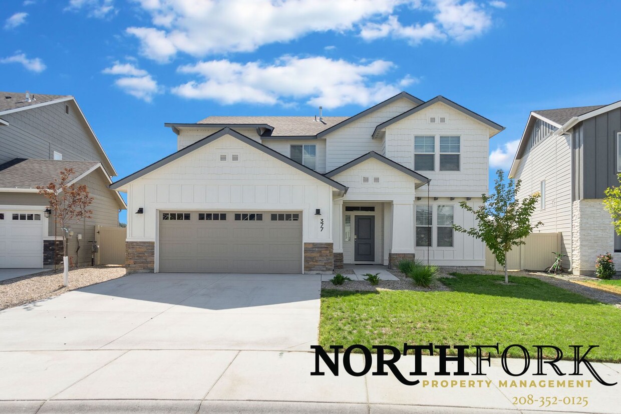 377 S Iceberg Lake Ave, Meridian, ID 83642 House Rental in Meridian