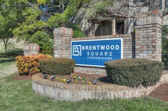 Building Photo - 103 Brentwood Square