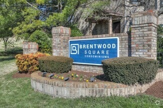 Building Photo - 121 Brentwood Square