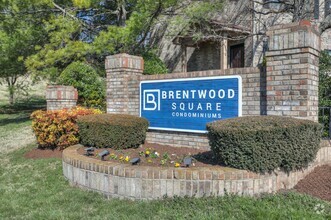 Building Photo - 120 Brentwood Square