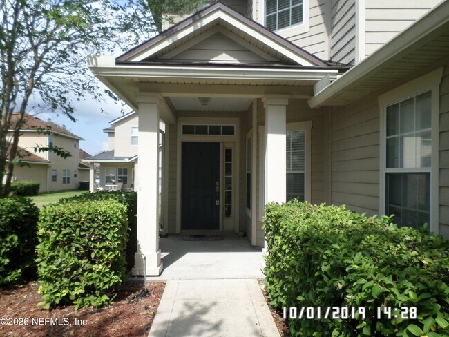 Foto del edificio - 11807 Templeton Rd