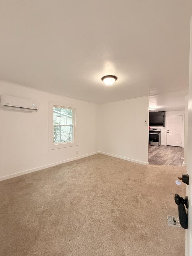 Photo - 110-116 Dobbs St - Unit 112 Apartment