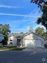Building Photo - 38 Townhill Dr