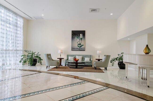 Foto del edificio - 6301 Collins Ave