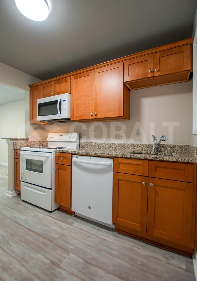 Foto del edificio - 271 Glen Iris Dr NE