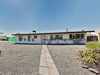 Primary Photo - 4 br, 2 bath House - 842 N Las Palmas Dr