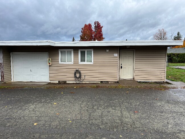 Foto del edificio - 4833 Future Rd NE