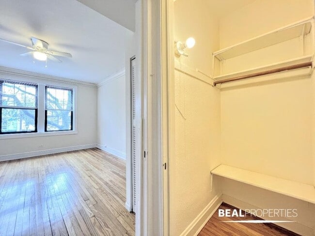 Building Photo - 1 bedroom in GLENCOE IL 60022