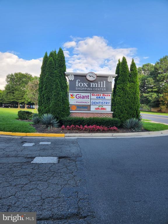 Building Photo - 12525 Fox View Way