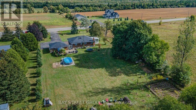 Photo du bâtiment - 9360 Wellington Rd 124