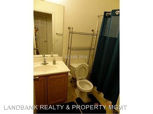 Building Photo - 5935 Nuevo Leon St